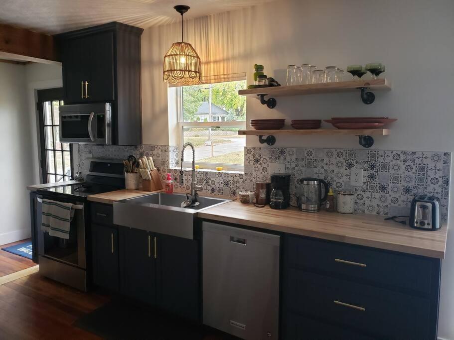 Cute Cottage-2 Min From Downtown Λίνκολν Εξωτερικό φωτογραφία